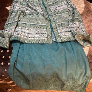 TURQUOISE DRESSY SHELL BLAZER WITH MATCHING SKIRT   SIZE 16  BY ADRIANA PAPELL